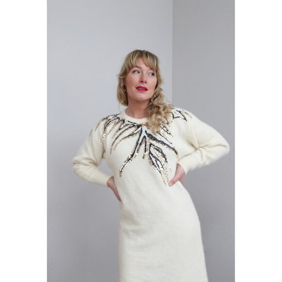 1990's Vintage Creamy Angora Beaded Winter Sweater Dress ~ Women's SM to LG 90's - Picture 7 of 10